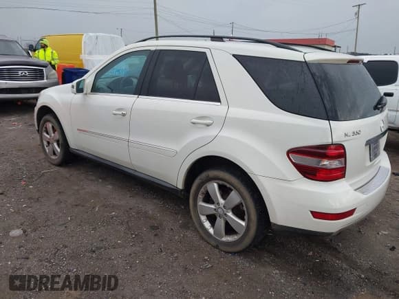 ✅ 2011 Mercedes-Benz M 350 • VIN: 4JGBB8GB6BA660464 • Лот: 43795485. Опубликован ранее на IAAI с пробегом 133 087 миль. Бесплатный доступ к архиву аукционных продаж из США и подробный отчёт об истории автомобиля на DreamBid. Изображение 3.