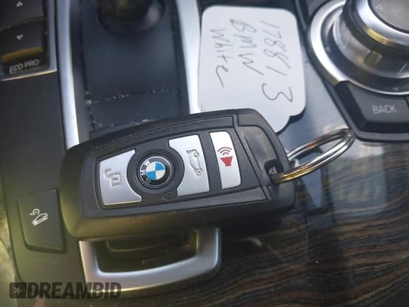 ✅ 2013 BMW X3 xDrive28i • VIN: 5UXWX9C50D0A14960 • Лот: 43661758. Опубликован ранее на IAAI с пробегом 110 664 миль. Бесплатный доступ к архиву аукционных продаж из США и подробный отчёт об истории автомобиля на DreamBid. Изображение 11.