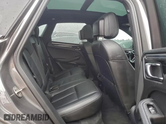 ✅ 2016 Porsche Macan S • VIN: WP1AB2A56GLB52585 • Lot: 95707345. Wystawiony na Copart z przebiegiem 44 696 mil. Bezpłatny archiwum sprzedaży aukcyjnych z USA i szczegółowy raport historii pojazdu na DreamBid. Zdjęcie 11.