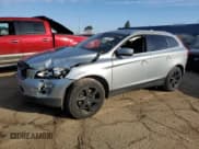 ✅ 2013 Volvo XC60 T6 • VIN: YV4902DZ4D2409931 • Lot: 48111015. Listed on Copart with 175,600 mi. Free auction sales archive from the USA and detailed vehicle history report at DreamBid. Image 1.