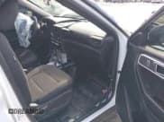 ✅ 2022 Ford Police Interceptor Utility • VIN: 1FM5K8AB9NGA26864 • Lot: 41629292. Wystawiony na IAAI z przebiegiem Nie podano. Bezpłatny archiwum sprzedaży aukcyjnych z USA i szczegółowy raport historii pojazdu na DreamBid. Zdjęcie 5.