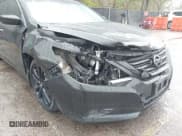 ✅ 2018 Nissan Altima SR • VIN: 1N4AL3AP0JC189554 • Lot: 43495720. Wystawiony na IAAI z przebiegiem 174 550 mil. Bezpłatny archiwum sprzedaży aukcyjnych z USA i szczegółowy raport historii pojazdu na DreamBid. Zdjęcie 6.