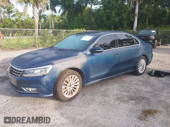 ✅ 2018 Volkswagen Passat SE • VIN: 1VWBA7A3XJC011916 • Lot: 43071923. Listed on IAAI with Not provided. Free auction sales archive from the USA and detailed vehicle history report at DreamBid. Image 2.
