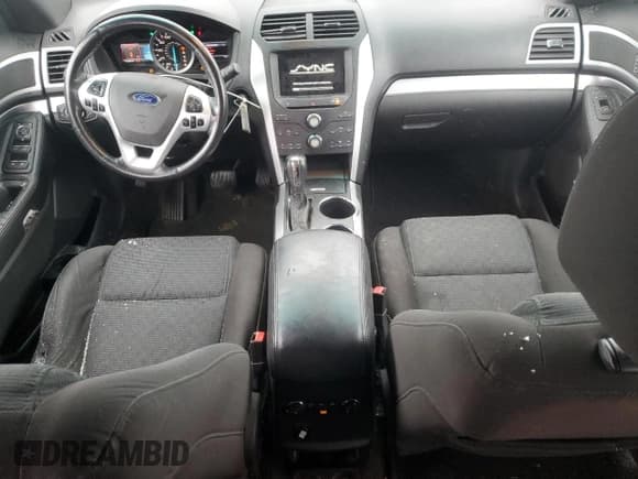 ✅ 2011 Ford Explorer XLT • VIN: 1FMHK8D84BGA82574 • Lot: 92193585. Wystawiony na Copart z przebiegiem 179 484 mil. Bezpłatny archiwum sprzedaży aukcyjnych z USA i szczegółowy raport historii pojazdu na DreamBid. Zdjęcie 8.