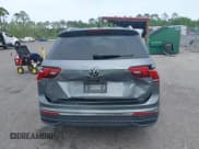 ✅ 2024 Volkswagen Tiguan SE • VIN: 3VV3B7AX8RM134486 • Lot: 42095457. Listed on IAAI with 21,295 mi. Free auction sales archive from the USA and detailed vehicle history report at DreamBid. Image 16.