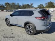 ✅ 2022 Nissan Rogue Platinum • VIN: JN8BT3DC4NW118101 • Lot: 90116345. Wystawiony na Copart z przebiegiem 60 286 mil. Bezpłatny archiwum sprzedaży aukcyjnych z USA i szczegółowy raport historii pojazdu na DreamBid. Zdjęcie 2.