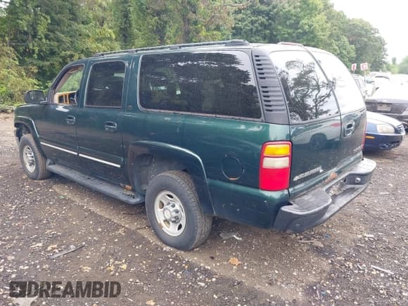 ✅ 2003 Chevrolet Suburban LT • VIN: 3GNGK26GX3G141660 • Лот: 43217024. Опубликован ранее на IAAI с пробегом 137 822 миль. Бесплатный доступ к архиву аукционных продаж из США и подробный отчёт об истории автомобиля на DreamBid. Изображение 3.