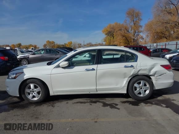 ✅ 2008 Honda Accord EX-L • VIN: 1HGCP36818A069584 • Лот: 43587765. Опубликован ранее на IAAI с пробегом 213 460 миль. Бесплатный доступ к архиву аукционных продаж из США и подробный отчёт об истории автомобиля на DreamBid. Изображение 13.