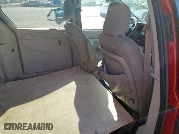 ✅ 2006 Chrysler Town & Country LX • VIN: 1A4GP44R46B568737 • Lot: 69033045. Listed on Copart with Not provided. Free auction sales archive from the USA and detailed vehicle history report at DreamBid. Image 11.