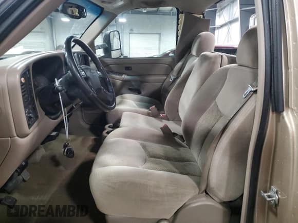 ✅ 2005 Chevrolet Silverado 2500HD • VIN: 1GCHK24G75E316859 • Лот: 91793985. Опубликован ранее на Copart с пробегом 83 397 миль. Бесплатный доступ к архиву аукционных продаж из США и подробный отчёт об истории автомобиля на DreamBid. Изображение 10.