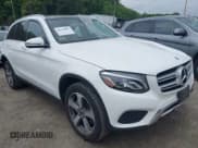 ✅ 2019 Mercedes-Benz GLC 300 • VIN: WDC0G4KB9KV175364 • Lot: 42350007. Wystawiony na IAAI z przebiegiem 59 324 mil. Bezpłatny archiwum sprzedaży aukcyjnych z USA i szczegółowy raport historii pojazdu na DreamBid. Zdjęcie 1.