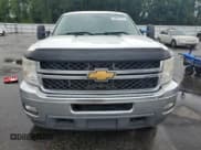 ✅ 2013 Chevrolet Silverado 2500HD LT • VIN: 1GC2CXCG9DZ186835 • Lot: 68593725. Wystawiony na Copart z przebiegiem 293 607 mil. Bezpłatny archiwum sprzedaży aukcyjnych z USA i szczegółowy raport historii pojazdu na DreamBid. Zdjęcie 5.