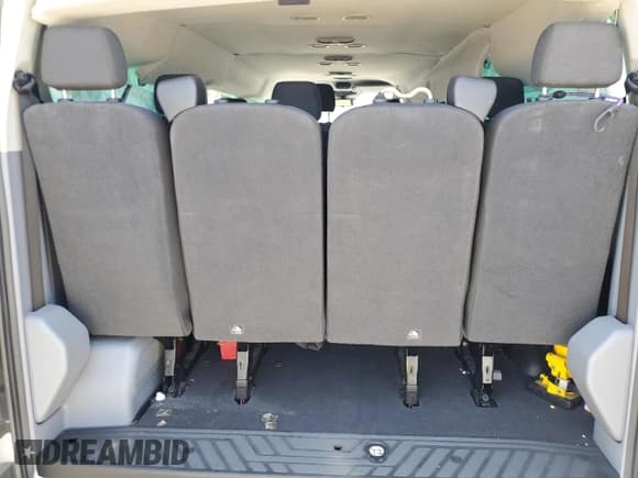 ✅ 2017 Ford Transit XL • VIN: 1FBZX2YM0HKA40718 • Lot: 61235525. Wystawiony na Copart z przebiegiem 367 850 mil. Bezpłatny archiwum sprzedaży aukcyjnych z USA i szczegółowy raport historii pojazdu na DreamBid. Zdjęcie 10.