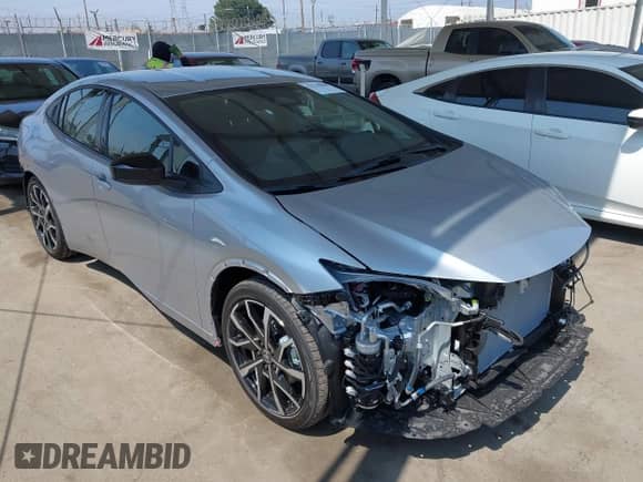 2025 Toyota Prius SE с VIN JTDACACU8S3051070, выставлен на аукционе IAAI как лот 42734880 с пробегом 221 миль миль и . История ставок и продаж доступна на DreamBid. Изображение 1.