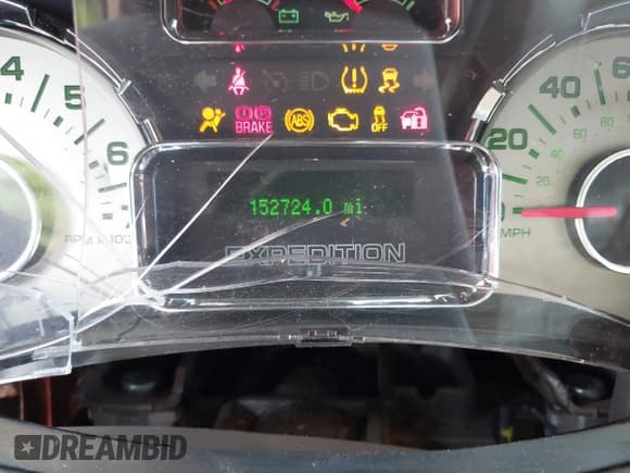 ✅ 2013 Ford Expedition XLT • VIN: 1FMJU1J55DEF14746 • Lot: 42510748. Listed on IAAI with 152,724 mi. Free auction sales archive from the USA and detailed vehicle history report at DreamBid. Image 7.