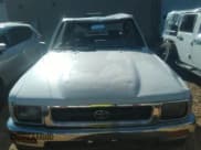 ✅ 1992 Toyota Pickup • VIN: JT4RN13P1N6044990 • Lot: 40597719. Listed on IAAI with 136,054 mi. Free auction sales archive from the USA and detailed vehicle history report at DreamBid. Image 6.