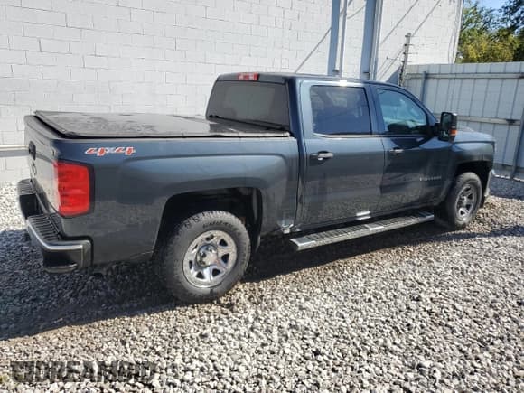 ✅ 2017 Chevrolet Silverado 1500 LS • VIN: 3GCUKNEC1HG245795 • Lot: 86476145. Listed on Copart with 183,560 mi. Free auction sales archive from the USA and detailed vehicle history report at DreamBid. Image 3.