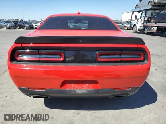 ✅ 2022 Dodge Challenger R/T Scat Pack Widebody • VIN: 2C3CDZFJ3NH109033 • Lot: 70006854. Wystawiony na Copart z przebiegiem 38 605 mil. Bezpłatny archiwum sprzedaży aukcyjnych z USA i szczegółowy raport historii pojazdu na DreamBid. Zdjęcie 6.