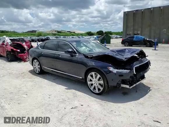 ✅ 2019 Volvo S90 Inscription • VIN: LVYA22ML5KP088626 • Лот: 62844723. Опубликован ранее на Copart с пробегом 40 001 миль. Бесплатный доступ к архиву аукционных продаж из США и подробный отчёт об истории автомобиля на DreamBid. Изображение 11.