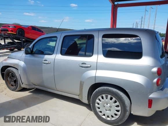 ✅ 2009 Chevrolet HHR 1LT • VIN: 3GNCA23B49S636131 • Lot: 42026492. Listed on IAAI with 150,904 mi. Free auction sales archive from the USA and detailed vehicle history report at DreamBid. Image 15.