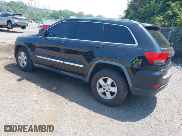 ✅ 2011 Jeep Grand Cherokee Laredo • VIN: 1J4RR4GG7BC596730 • Lot: 42473954. Listed on IAAI with 163,674 mi. Free auction sales archive from the USA and detailed vehicle history report at DreamBid. Image 3.