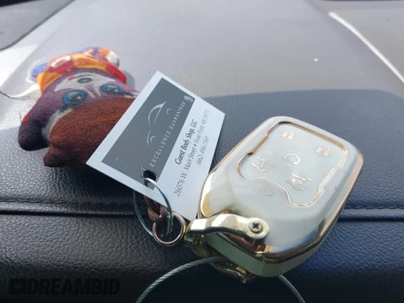 ✅ 2019 Chevrolet Tahoe LT • VIN: 1GNSCBKC9KR102552 • Lot: 41792517. Listed on IAAI with 92,856 mi. Free auction sales archive from the USA and detailed vehicle history report at DreamBid. Image 11.