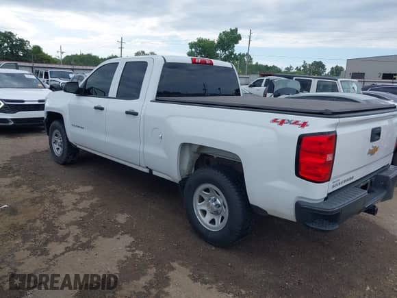 2017 Chevrolet Silverado 1500 Work Truck с VIN 1GCVKNEC8HZ340715, выставлен на аукционе IAAI как лот 42614112 с пробегом 145 583 миль миль и . История ставок и продаж доступна на DreamBid. Изображение 3.