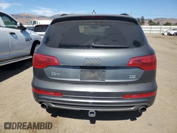 ✅ 2015 Audi Q7 Prestige • VIN: WA1WMAFE8FD004574 • Lot: 68303595. Listed on Copart with 134,790 mi. Free auction sales archive from the USA and detailed vehicle history report at DreamBid. Image 6.