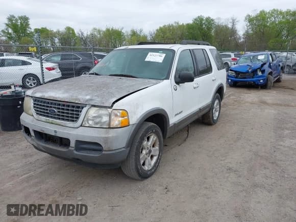 ✅ 2005 Ford Explorer XLT • VIN: 1FMZU73K15UB59364 • Лот: 42127706. Опубликован ранее на IAAI с пробегом 171 300 миль. Бесплатный доступ к архиву аукционных продаж из США и подробный отчёт об истории автомобиля на DreamBid. Изображение 2.