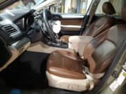 ✅ 2017 Subaru Outback Premium • VIN: 4S4BSADC5H3246884 • Лот: 46873525. Опубликован ранее на Copart с пробегом 46 005 миль. Бесплатный доступ к архиву аукционных продаж из США и подробный отчёт об истории автомобиля на DreamBid. Изображение 7.