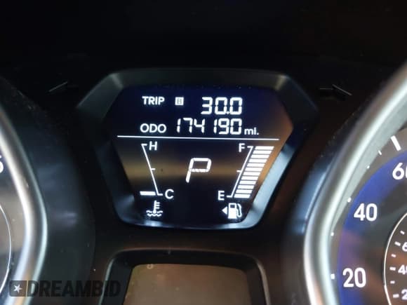 ✅ 2012 Hyundai Elantra GLS • VIN: 5NPDH4AE9CH089974 • Lot: 43474560. Listed on IAAI with 174,190 mi. Free auction sales archive from the USA and detailed vehicle history report at DreamBid. Image 15.