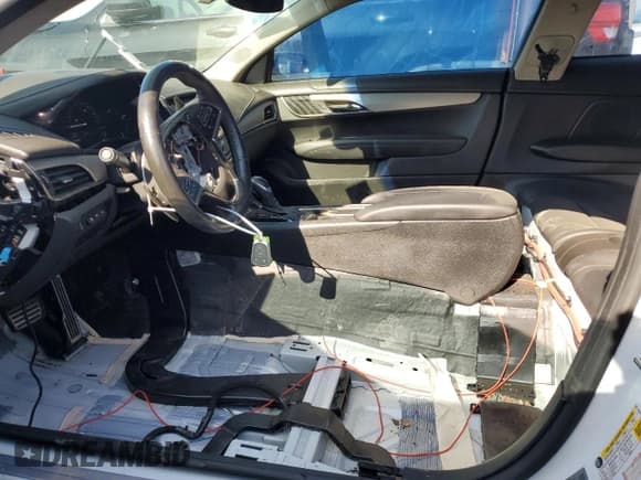 ✅ 2016 Cadillac ATS • VIN: 1G6AD1RS5G0108288 • Лот: 82211844. Опубликован ранее на Copart с пробегом 97 079 миль. Бесплатный доступ к архиву аукционных продаж из США и подробный отчёт об истории автомобиля на DreamBid. Изображение 7.