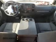 ✅ 2014 GMC Sierra 2500HD SLE • VIN: 1GT120CG1EF160867 • Lot: 48971075. Wystawiony na Copart z przebiegiem 194 570 mil. Bezpłatny archiwum sprzedaży aukcyjnych z USA i szczegółowy raport historii pojazdu na DreamBid. Zdjęcie 8.