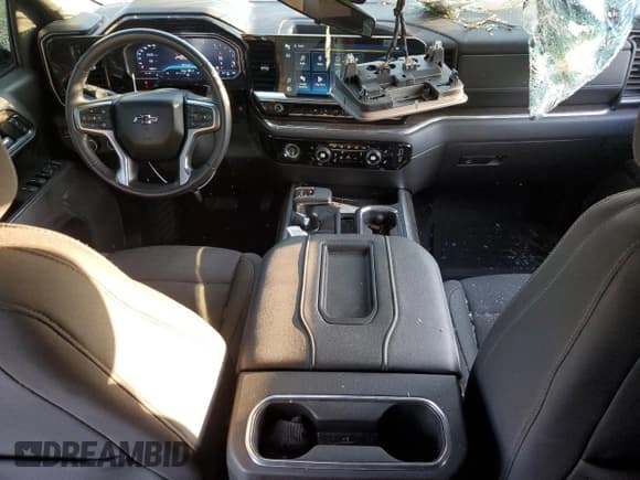 ✅ 2022 Chevrolet Silverado 1500 LT Trail Boss • VIN: 3GCUDFED0NG658781 • Lot: 74665864. Wystawiony na Copart z przebiegiem 13 963 mil. Bezpłatny archiwum sprzedaży aukcyjnych z USA i szczegółowy raport historii pojazdu na DreamBid. Zdjęcie 8.