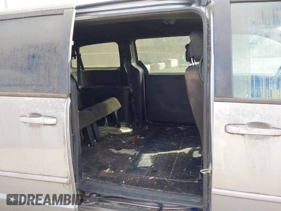 2016 Dodge Grand Caravan American Value с VIN 2C4RDGBG9GR335594, выставлен на аукционе IAAI как лот 43560685 с пробегом 116 872 миль миль и . История ставок и продаж доступна на DreamBid. Изображение 8.