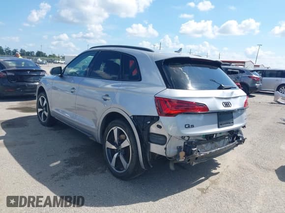 ✅ 2022 Audi Q5 S line Premium Plus • VIN: WA1EAAFY3N2044702 • Лот: 43387633. Опубликован ранее на IAAI с пробегом Не указан. Бесплатный доступ к архиву аукционных продаж из США и подробный отчёт об истории автомобиля на DreamBid. Изображение 3.