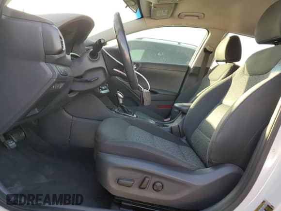 2017 Hyundai Ioniq SEL с VIN KMHC75LC0HU049422, выставлен на аукционе Copart как лот 91028445 с пробегом 279 921 миль миль и Списание • Salvage title. История ставок и продаж доступна на DreamBid. Изображение 7.