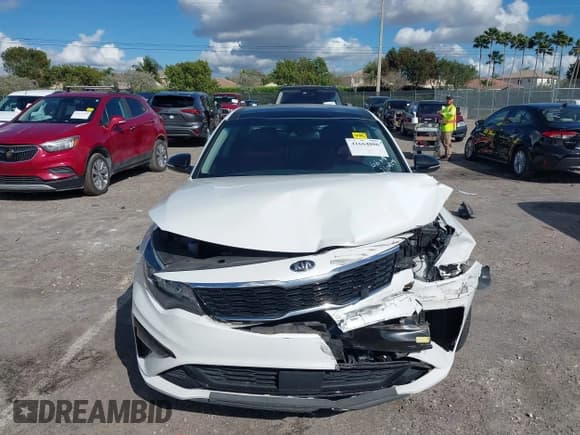 ✅ 2020 Kia Optima SX • VIN: 5XXGW4L2XLG426671 • Lot: 41664806. Wystawiony na IAAI z przebiegiem 68 983 mil. Bezpłatny archiwum sprzedaży aukcyjnych z USA i szczegółowy raport historii pojazdu na DreamBid. Zdjęcie 13.