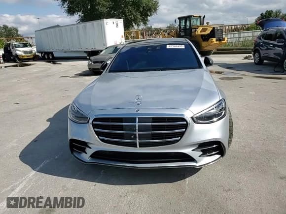 ✅ 2023 Mercedes-Benz S 500 • VIN: W1K6G6DB6PA172631 • Lot: 82560495. Listed on Copart with 49,794 mi. Free auction sales archive from the USA and detailed vehicle history report at DreamBid. Image 14.