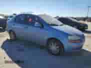 2005 Chevrolet Aveo LS z VIN KL1TD52665B399970, wystawiony jako Copart lot #84402524 z przebiegiem 103 145 mil mil oraz Szkoda całkowita • Salvage title. Historia ofert i sprzedaży dostępna na DreamBid. Obrazek 4.