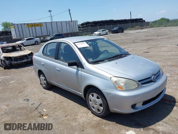 ✅ 2003 Toyota ECHO • VIN: JTDBT123135049213 • Lot: 42592878. Wystawiony na IAAI z przebiegiem 137 834 mil. Bezpłatny archiwum sprzedaży aukcyjnych z USA i szczegółowy raport historii pojazdu na DreamBid. Zdjęcie 1.