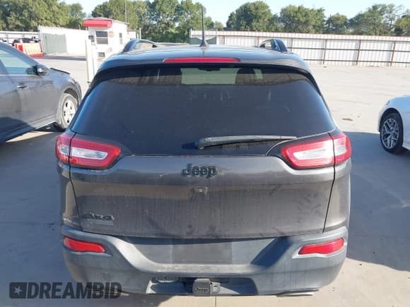 ✅ 2016 Jeep Cherokee Limited • VIN: 1C4PJMDS9GW309441 • Lot: 42844444. Wystawiony na IAAI z przebiegiem 108 427 mil. Bezpłatny archiwum sprzedaży aukcyjnych z USA i szczegółowy raport historii pojazdu na DreamBid. Zdjęcie 16.