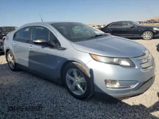 ✅ 2013 Chevrolet Volt • VIN: 1G1RF6E40DU104080 • Lot: 77495554. Wystawiony na Copart z przebiegiem 57 715 mil. Bezpłatny archiwum sprzedaży aukcyjnych z USA i szczegółowy raport historii pojazdu na DreamBid. Zdjęcie 4.