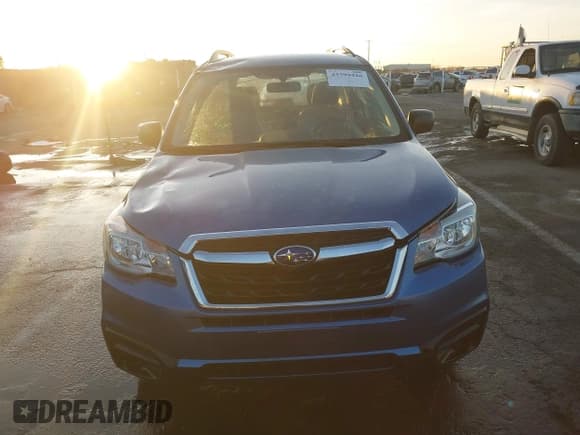 ✅ 2018 Subaru Forester • VIN: JF2SJABC5JH474386 • Lot: 43799426. Listed on IAAI with 114,368 mi. Free auction sales archive from the USA and detailed vehicle history report at DreamBid. Image 6.