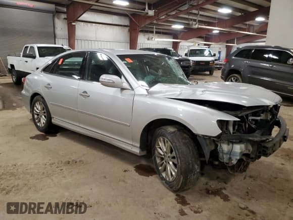 ✅ 2011 Hyundai Azera Limited • VIN: KMHFC4DFXBA532355 • Lot: 47831735. Listed on Copart with 235,832 mi. Free auction sales archive from the USA and detailed vehicle history report at DreamBid. Image 4.