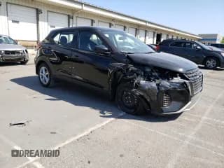 ✅ 2025 Nissan Kicks Play S • VIN: 3N1CP5BV4SL484892 • Lot: 70839875. Wystawiony na Copart z przebiegiem 1 901 mil. Bezpłatny archiwum sprzedaży aukcyjnych z USA i szczegółowy raport historii pojazdu na DreamBid. Zdjęcie 4.