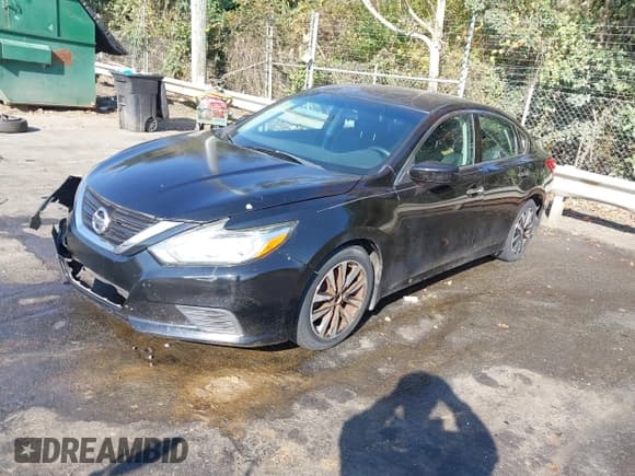 ✅ 2017 Nissan Altima SR • VIN: 1N4AL3AP6HC135833 • Lot: 43648242. Listed on IAAI with 183,478 mi. Free auction sales archive from the USA and detailed vehicle history report at DreamBid. Image 2.