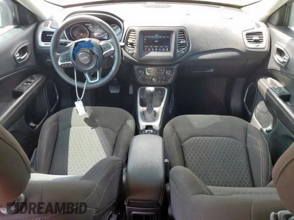 ✅ 2021 Jeep Compass Sport • VIN: 3C4NJCAB3MT514602 • Лот: 84548105. Опубликован ранее на Copart с пробегом 68 796 миль. Бесплатный доступ к архиву аукционных продаж из США и подробный отчёт об истории автомобиля на DreamBid. Изображение 8.