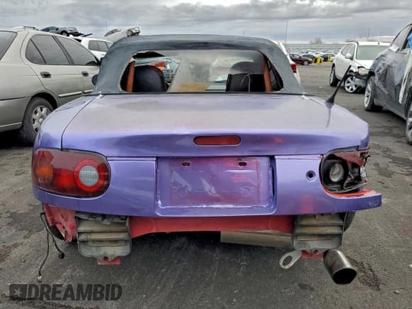 ✅ 1990 Mazda MX-5 Miata • VIN: JM1NA3513L0158794 • Lot: 93725325. Wystawiony na Copart z przebiegiem 240 538 mil. Bezpłatny archiwum sprzedaży aukcyjnych z USA i szczegółowy raport historii pojazdu na DreamBid. Zdjęcie 6.