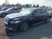 ✅ 2017 Lincoln Continental Livery • VIN: 1LN6L9HK4H5608822 • Lot: 43274243. Wystawiony na IAAI z przebiegiem 290 655 mil. Bezpłatny archiwum sprzedaży aukcyjnych z USA i szczegółowy raport historii pojazdu na DreamBid. Zdjęcie 2.